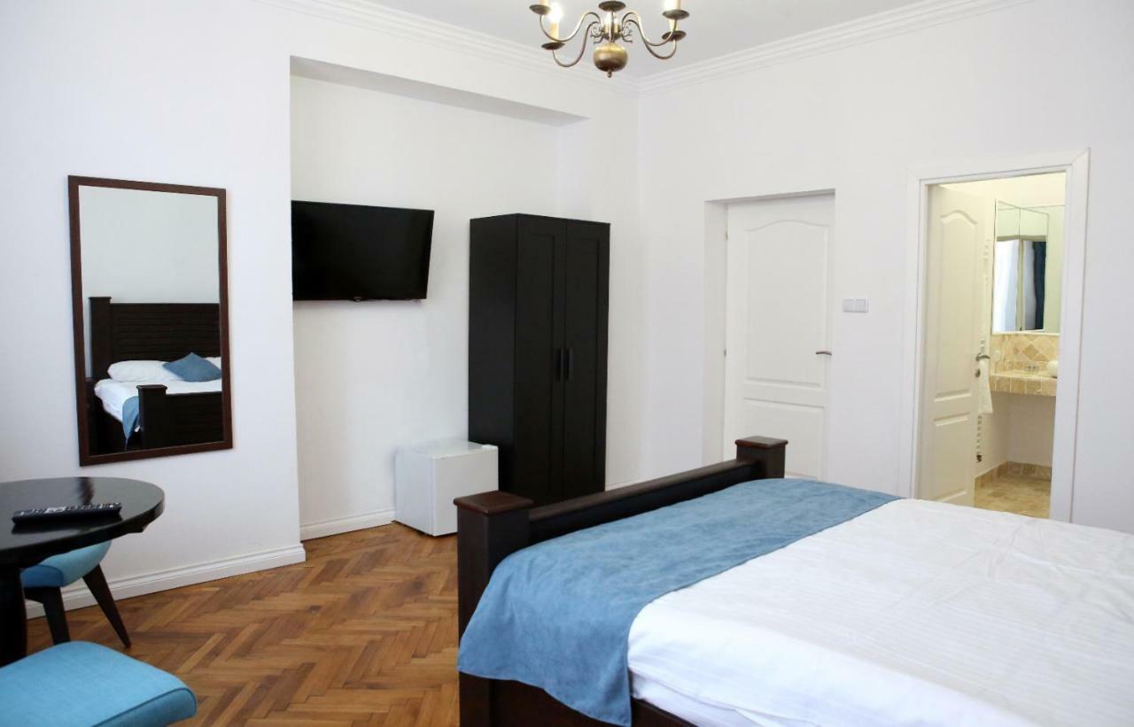 Aleea Teilor Otel Campulung Dış mekan fotoğraf