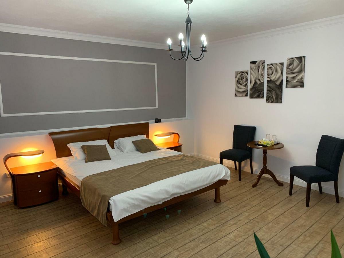 Aleea Teilor Otel Campulung Dış mekan fotoğraf